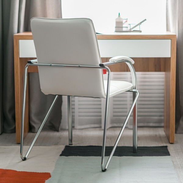 Стул Самба, кожзам Galaxy New White, гальваника, подлокотники бук, под лак - фото покупателей 10