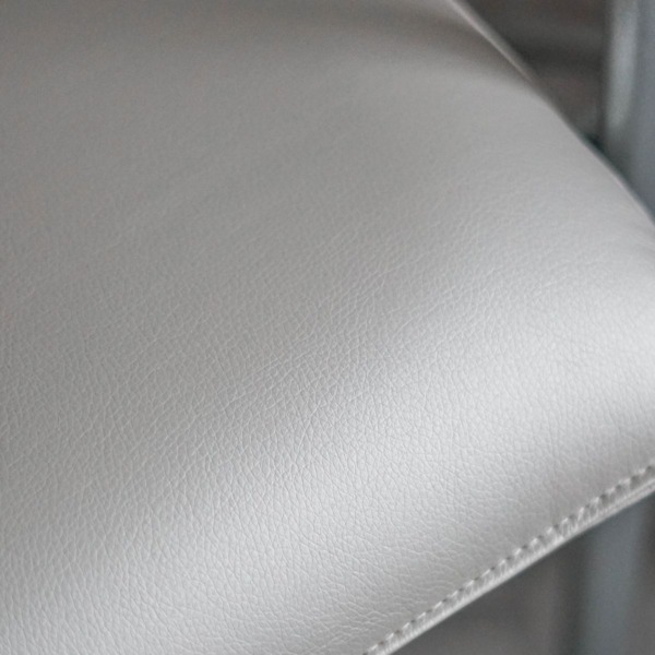 Стул Самба, кожзам Galaxy New White, гальваника, подлокотники бук, под лак - фото покупателей 3
