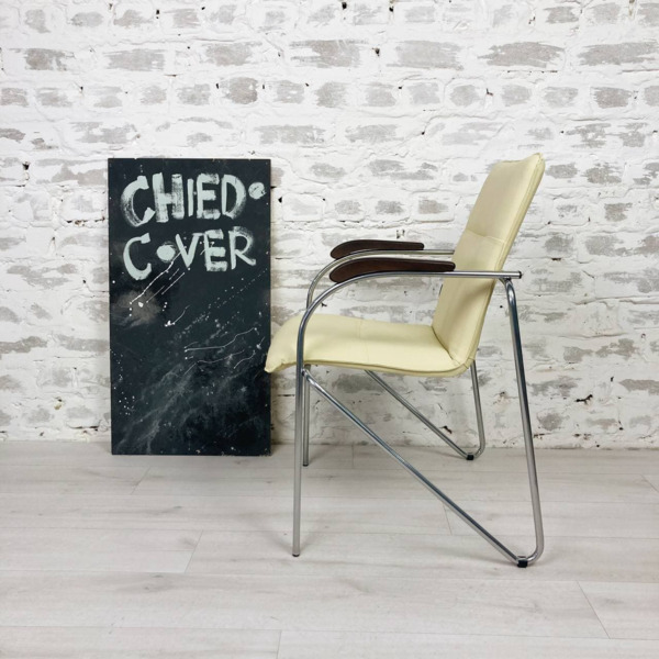 Стул Самба, кожзам Nitro Beige, каркас гальваника, подлокотники бук, под лак - фото покупателей 27